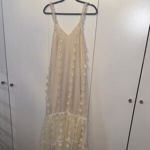 Elegant Cream Sleeveless Dress